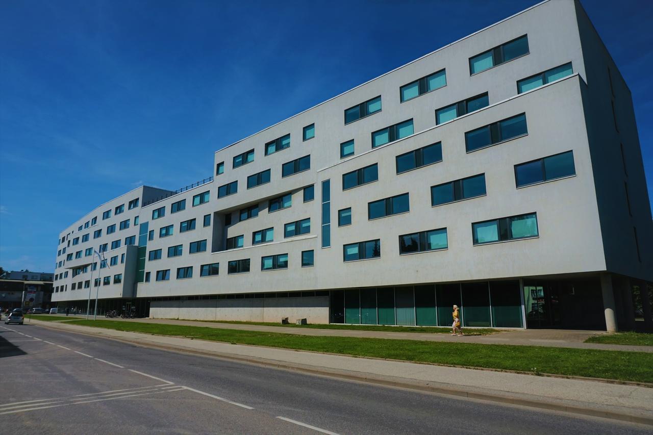 Downtown Hostel Tartu Exteriör bild